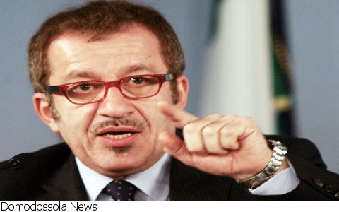 Fuori Provincia
Maroni: Facciamo la provincia dei laghi