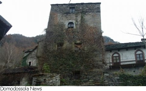 Villadossola
Nel borgo medioevale un atelier a cielo aperto